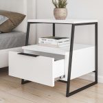Comodino Pal con struttura bianca e gambe in metallo nero - immagine 2