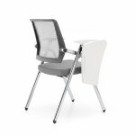 Sedia ufficio Loreto con tavolino ribaltabile, gambe in acciaio cromato e schienale in rete colore grigio e bianco - immagine 3