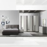 Camera da letto Mirelle colore grigio perla e ossido grigio scuro con armadio 6 ante a specchi e letto contenitore - immagine 2