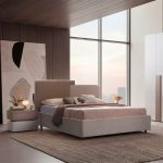 Camera da letto Malena con letto imbottito contenitore e armadio 6 ante in grigio chiaro e vanguard chiaro - immagine 2