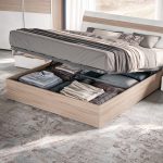 Camera da letto Ludovica con letto contenitore e armadio scorrevole 2 ante con frontale bicolore in noce chiaro e spatolato - immagine 4